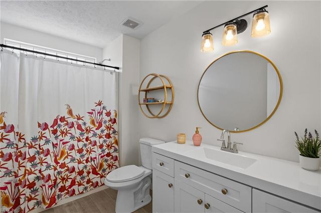 2825 Pleasant Acres DR, Virginia Beach, VA 23453
