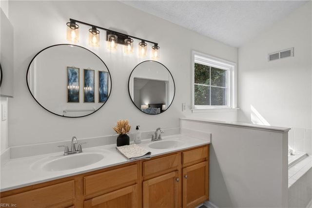 2825 Pleasant Acres DR, Virginia Beach, VA 23453