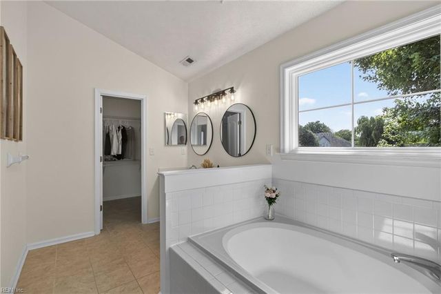 2825 Pleasant Acres DR, Virginia Beach, VA 23453