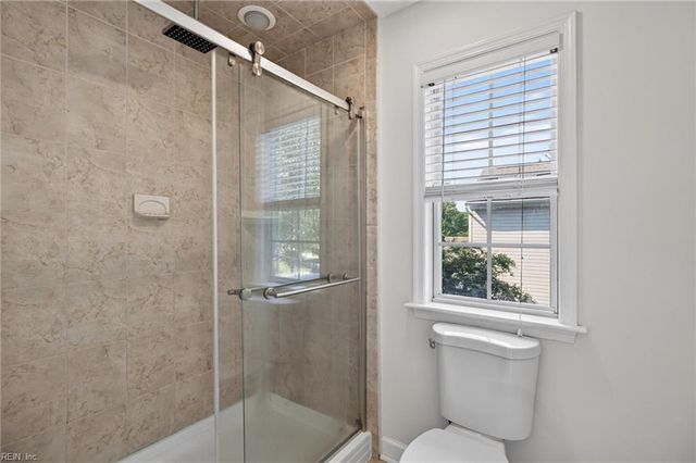 2825 Pleasant Acres DR, Virginia Beach, VA 23453