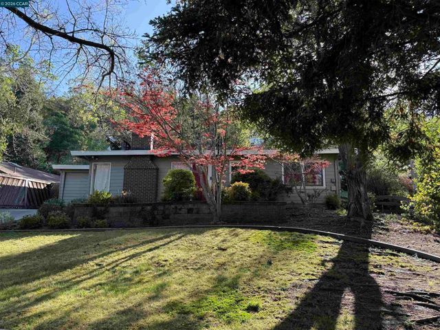 3327 Beechwood Dr, Lafayette, CA 94549