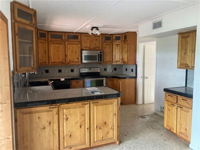 13729 River Forest Dr, Corpus Christi, TX 78410