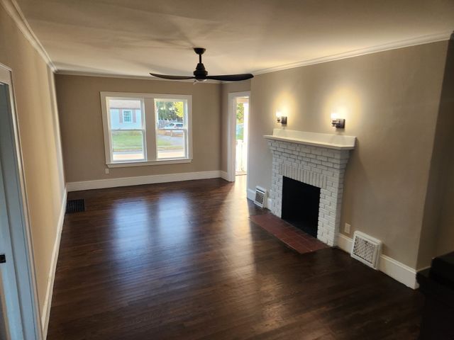 10 Arbutus Rd, Worcester, MA 01606