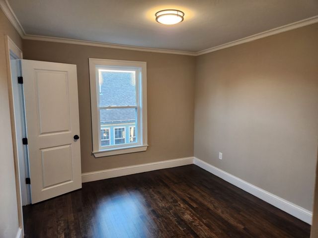 10 Arbutus Rd, Worcester, MA 01606