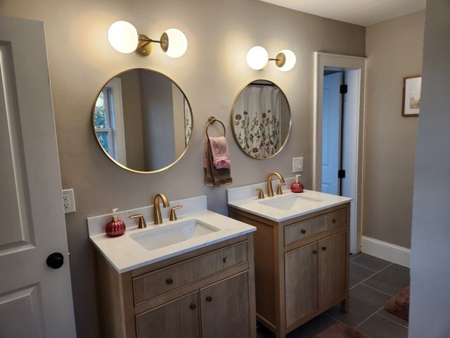 10 Arbutus Rd, Worcester, MA 01606