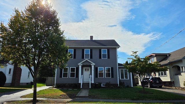 10 Arbutus Rd, Worcester, MA 01606