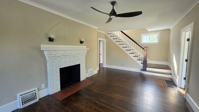 10 Arbutus Rd, Worcester, MA 01606