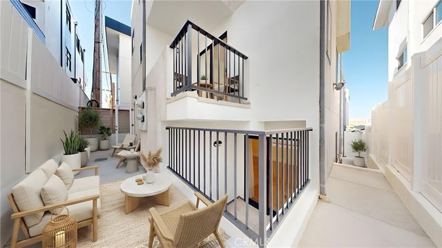 1318 Manhattan, Manhattan Beach, CA 90266