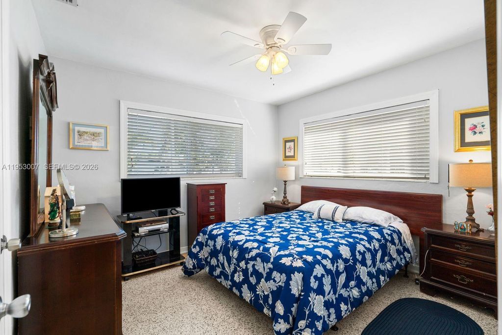 Image 23 of property listing at 5770 NW 111th St, Hialeah, FL 33012