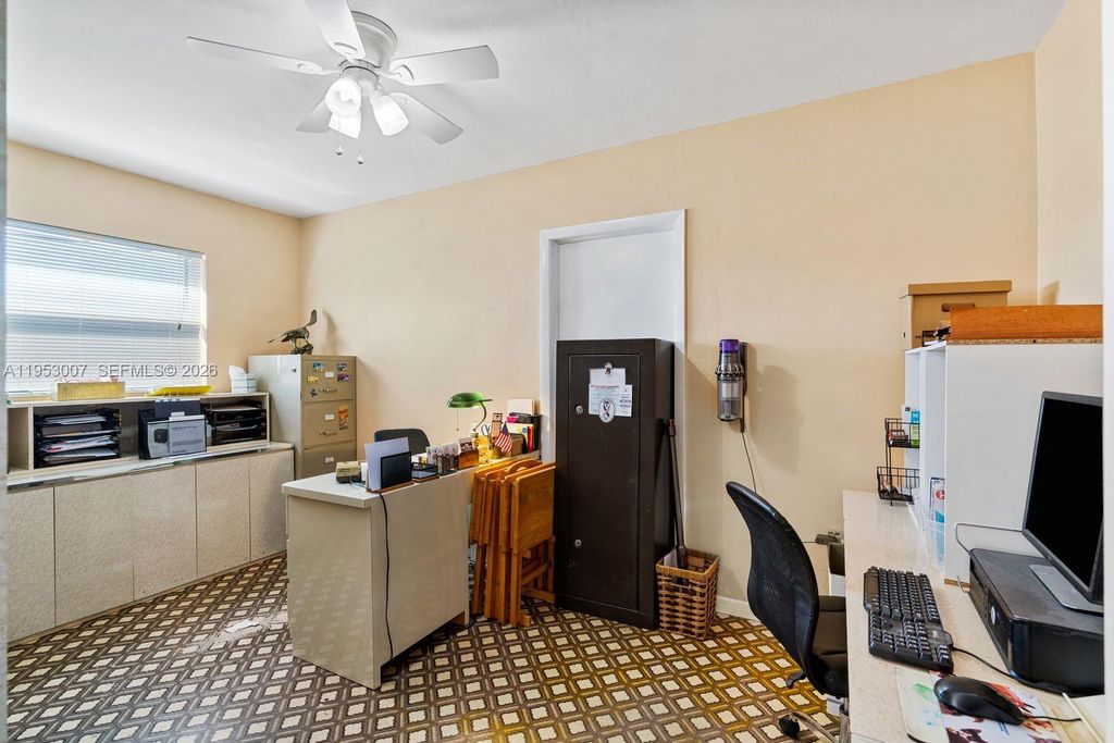 Image 31 of property listing at 5770 NW 111th St, Hialeah, FL 33012