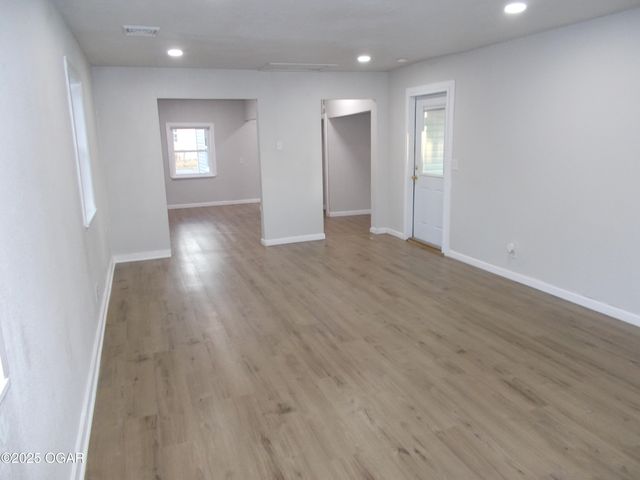 702 N Hall Street, Webb City, MO 64870