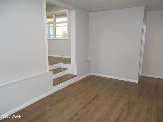 702 N Hall Street, Webb City, MO 64870