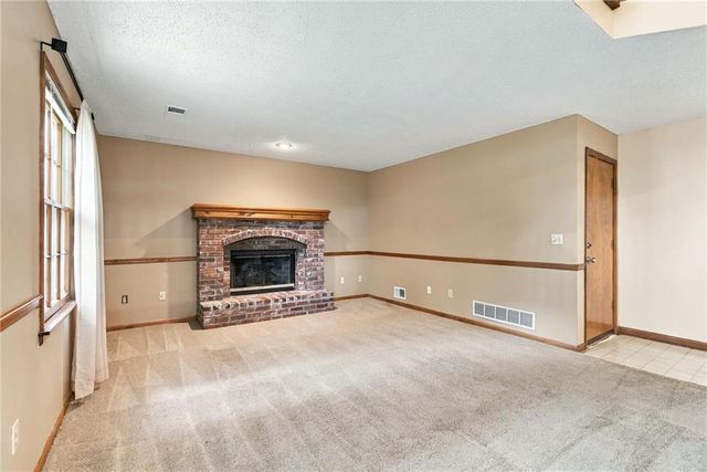 11930 S Hallet Street, Olathe, KS 66062