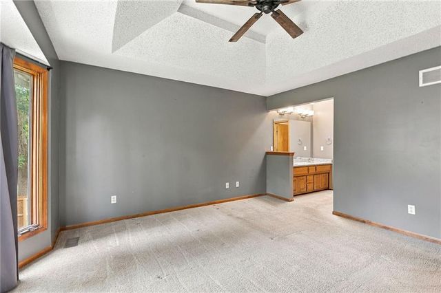 11930 S Hallet Street, Olathe, KS 66062
