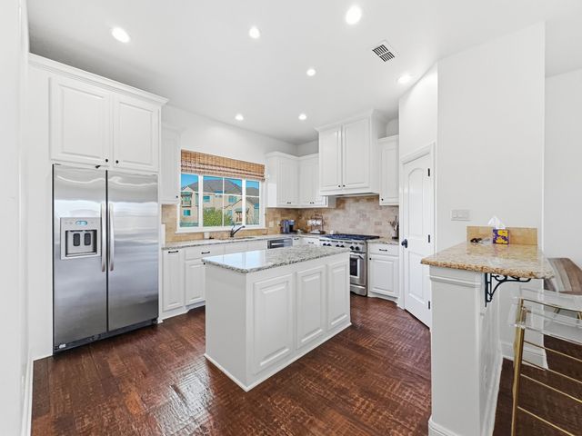 3003 Shoreside Point, Graford, TX 76449