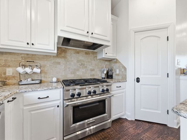 3003 Shoreside Point, Graford, TX 76449