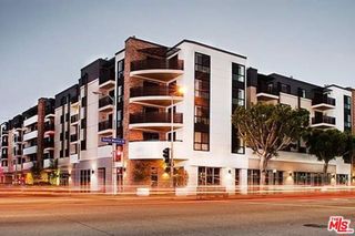 1518 Federal 408, Los Angeles, CA 90025