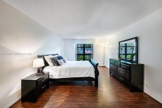 2000 Towerside Ter 412, Miami, FL 33138