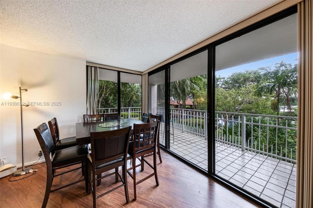 2000 Towerside Ter 412, Miami, FL 33138