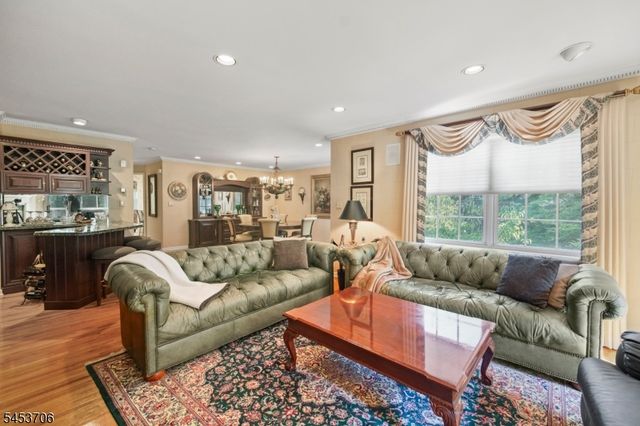 21 Berkeley Square Condo 21, Berkeley Heights Twp., NJ 07922