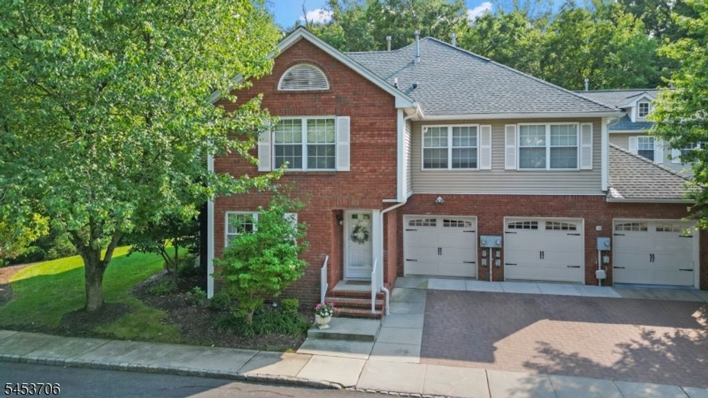 21 Berkeley Square Condo 21, Berkeley Heights Twp., NJ 07922