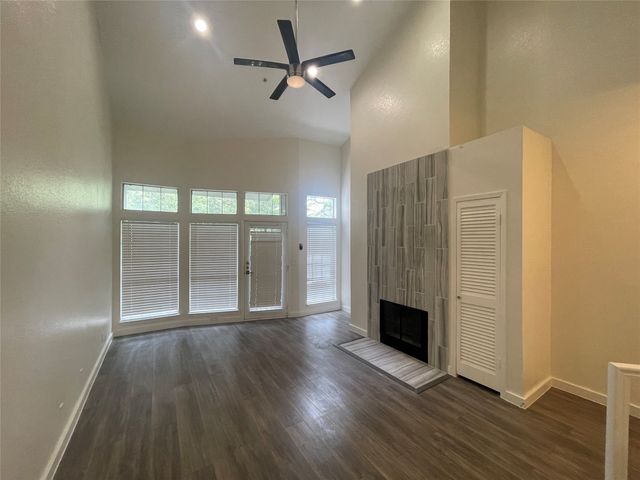 7474 Fair Oaks Avenue 7402, Dallas, TX 75231