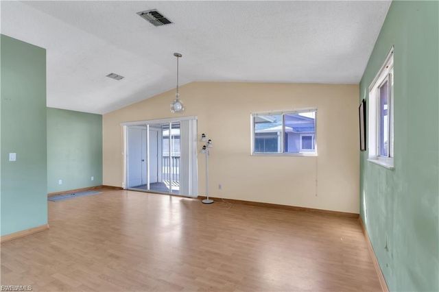 5761 Foxlake DR F, North Fort Myers, FL 33917