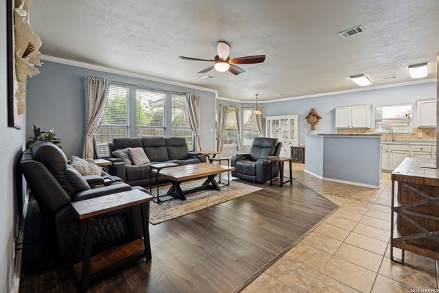 116 BLUE SAGE LN, Cibolo, TX 78108
