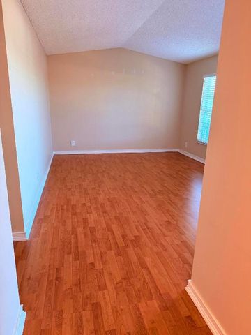 1040 Lake Shore Drive 204, Lake Park, FL 33403