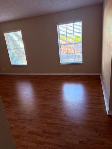 1040 Lake Shore Drive 204, Lake Park, FL 33403