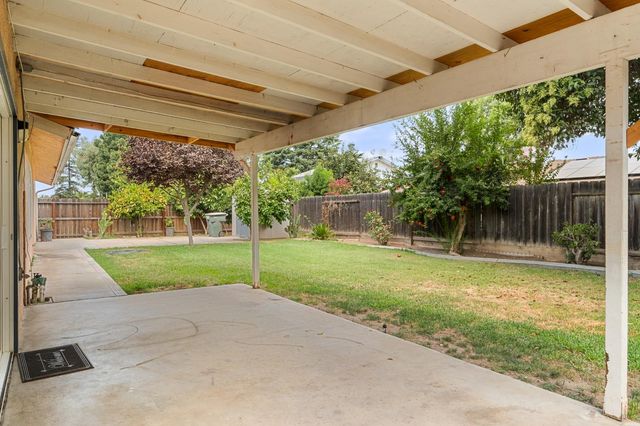 5259 E Inyo Street, Fresno, CA 93727