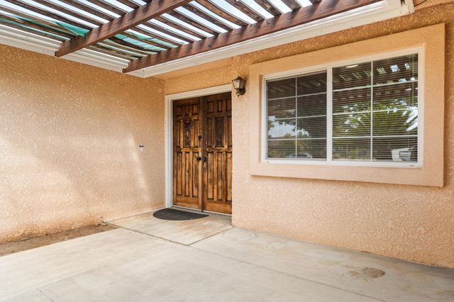 5259 E Inyo Street, Fresno, CA 93727