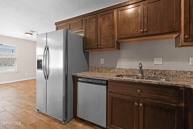 8804 ECLIPSE Street B, El Paso, TX 79904