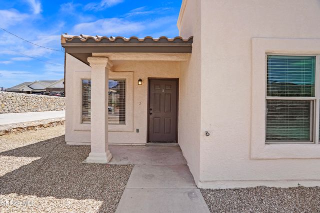 8804 ECLIPSE Street B, El Paso, TX 79904
