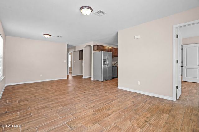8804 ECLIPSE Street B, El Paso, TX 79904