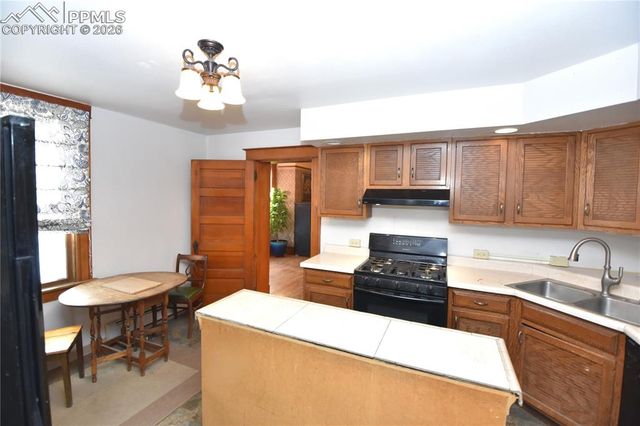 225 W Evans Avenue, Pueblo, CO 81004