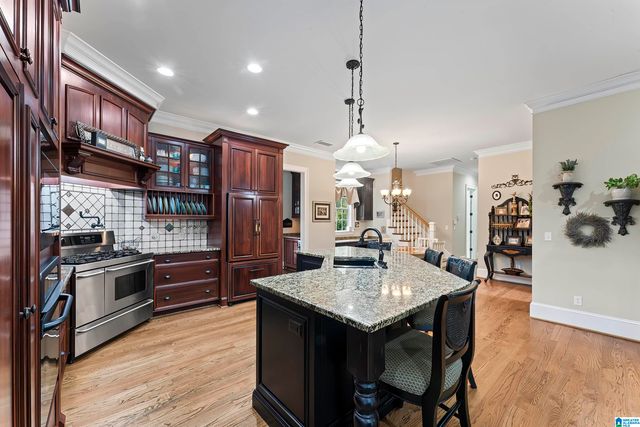 932 HIDDEN RIDGE, Chelsea, AL 35043