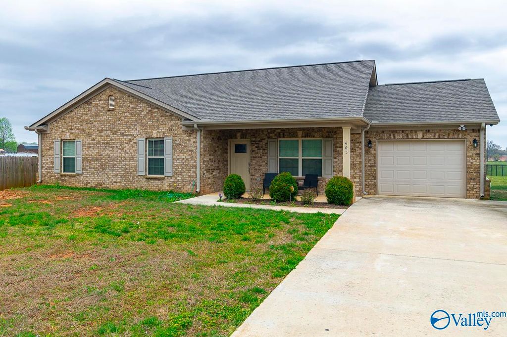 465 Banyon Road, Toney, AL 35773