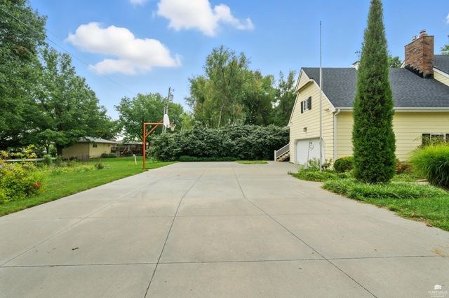 3009 Claflin Road, Manhattan, KS 66503