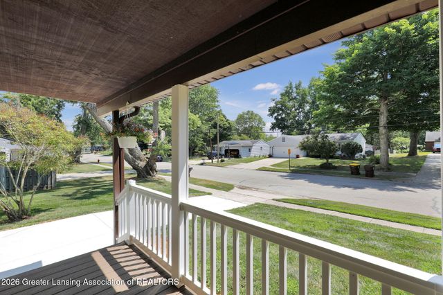 117 Fleming Street, Grand Ledge, MI 48837