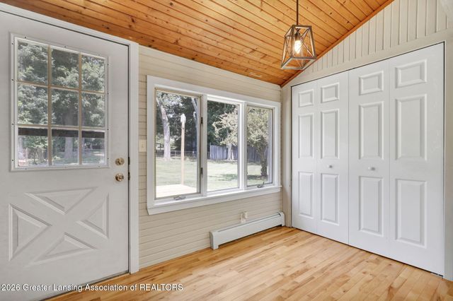 117 Fleming Street, Grand Ledge, MI 48837