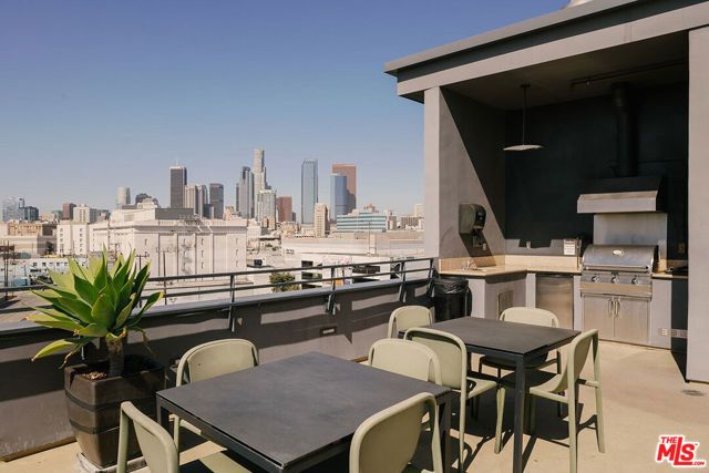 825 E 4th Street 110, Los Angeles, CA 90013