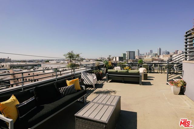 825 E 4th Street 110, Los Angeles, CA 90013