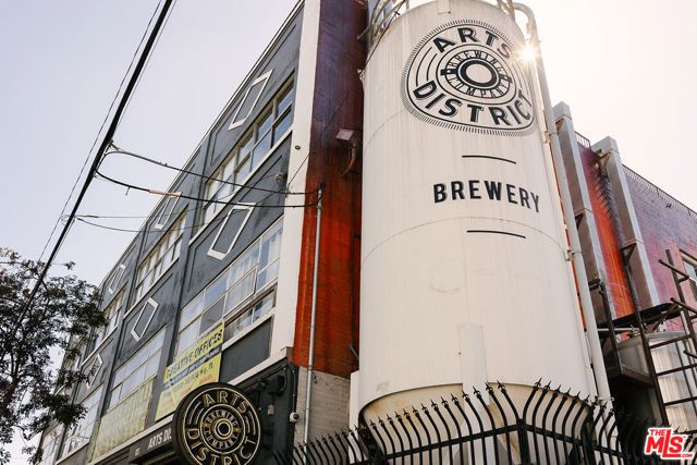 825 E 4th Street 110, Los Angeles, CA 90013