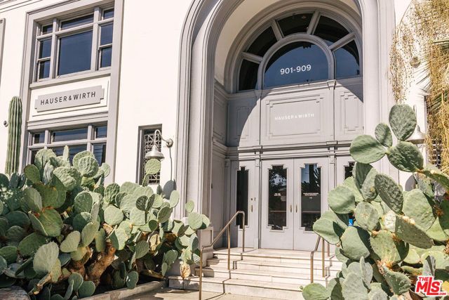 825 E 4th Street 110, Los Angeles, CA 90013