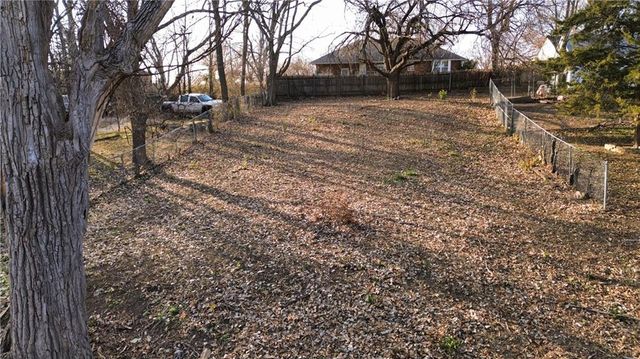 410 S Forest Avenue, Sugar Creek, MO 64054