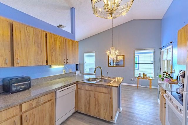 203 S SOMERSET COURT, Sanford, FL 32773