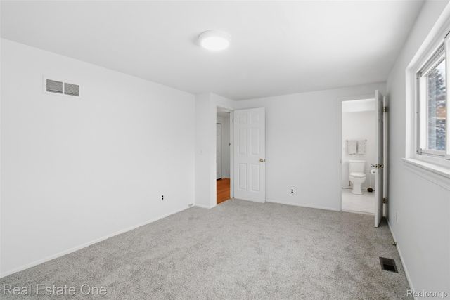 2811 Rhodes Drive, Troy, MI 48083