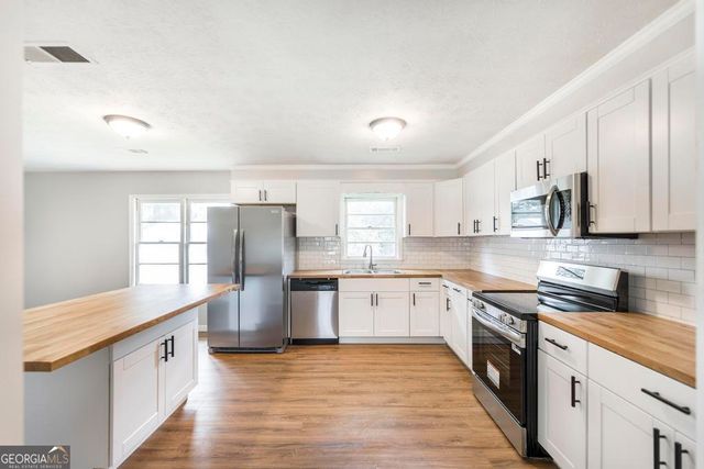 702 Magnolia Drive, Dublin, GA 31021