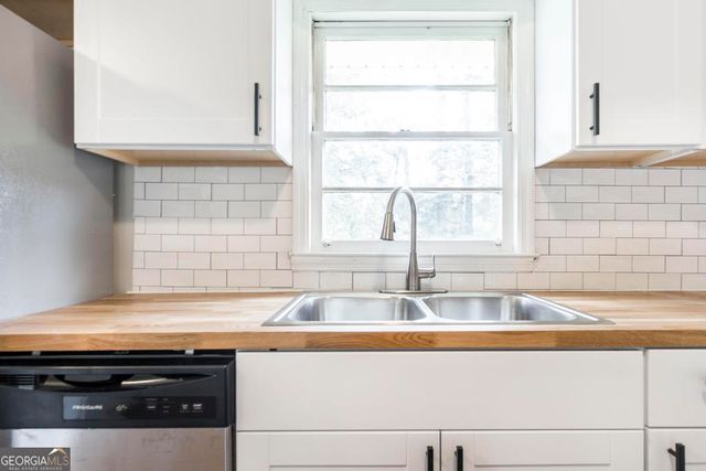 702 Magnolia Drive, Dublin, GA 31021